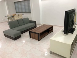 Blk 83 Strathmore Avenue (Queenstown), HDB 5 Rooms #173531852